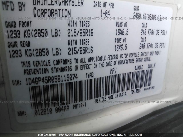 1D4GP45R05B115074 - 2005 DODGE CARAVAN SXT WHITE photo 9