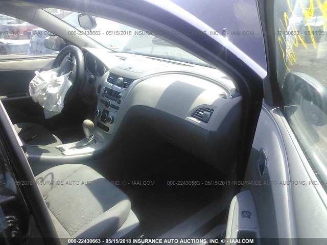 1G1ZB5EB5AF292065 - 2010 CHEVROLET MALIBU LS Qara foto 5