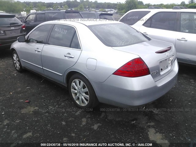 1HGCM66377A041608 - 2007 HONDA ACCORD LX SILVER photo 3