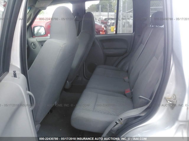 1J4GL38K96W147527 - 2006 JEEP LIBERTY RENEGADE SILVER photo 8