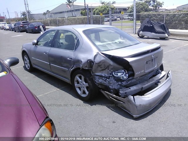 JN1DA31D02T206165 - 2002 NISSAN MAXIMA GLE/GXE/SE GRAY photo 3