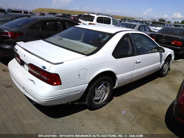 1FALP62W8VH127798 - 1997 FORD THUNDERBIRD LX WHITE photo 4