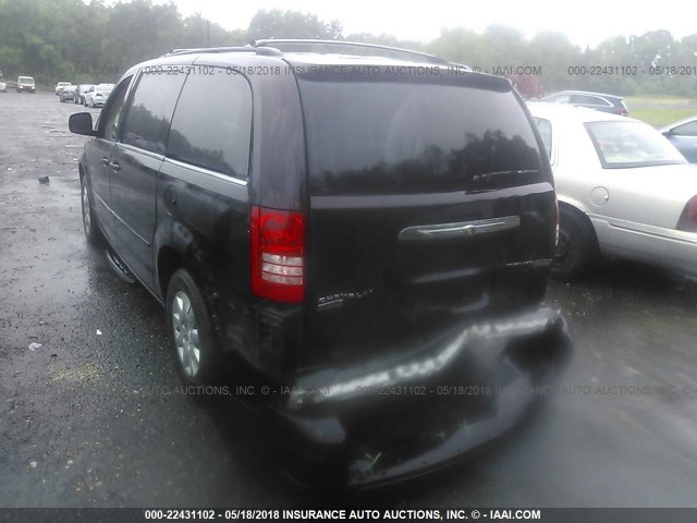 2A4RR4DE1AR285982 - 2010 CHRYSLER TOWN & COUNTRY LX BLACK photo 3