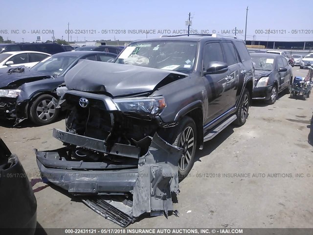 JTEBU5JRXG5305148 - 2016 TOYOTA 4RUNNER SR5 PREM/LTDL/TRAIL/TRD GRAY photo 2