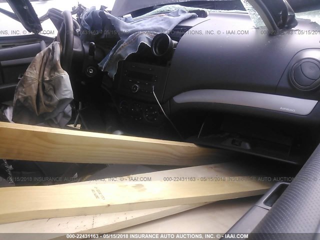 KL1TD56678B240695 - 2008 CHEVROLET AVEO LS BLACK photo 5