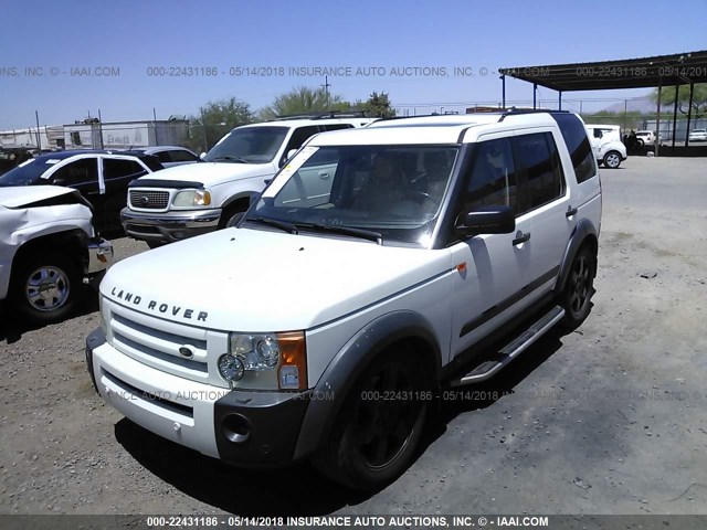 SALAG25486A389151 - 2006 LAND ROVER LR3 HSE WHITE photo 2