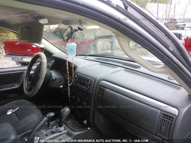 1J4GW48S64C262663 - 2004 JEEP GRAND CHEROKEE LAREDO/COLUMBIA/FREEDOM 银色 照片 5