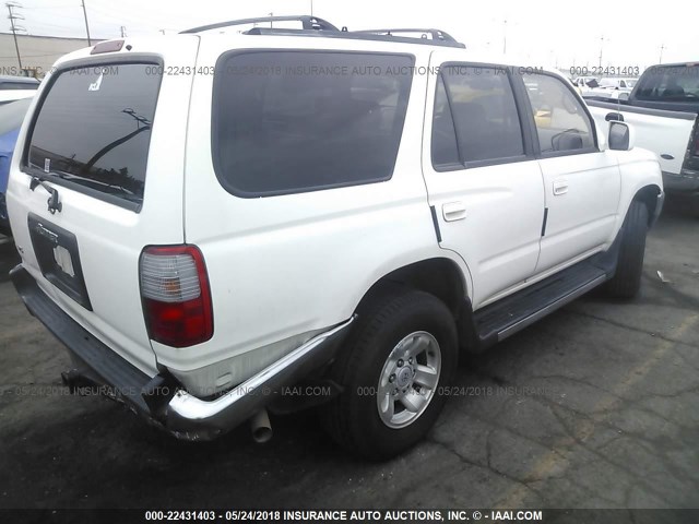 JT3GN86R8W0074817 - 1998 TOYOTA 4RUNNER SR5 WHITE photo 4