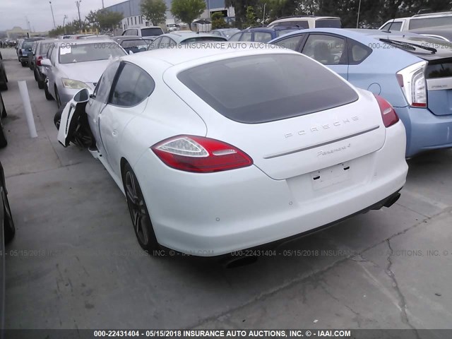 WP0AA2A7XDL015831 - 2013 PORSCHE PANAMERA 2/4 WHITE photo 3