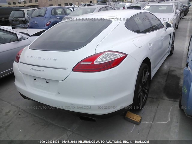 WP0AA2A7XDL015831 - 2013 PORSCHE PANAMERA 2/4 WHITE photo 4