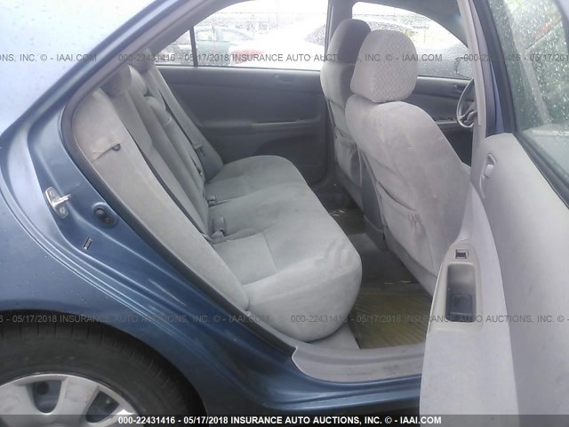 4T1BE32K14U917789 - 2004 TOYOTA CAMRY LE/XLE/SE ღია ლურჯი ფოტო 8