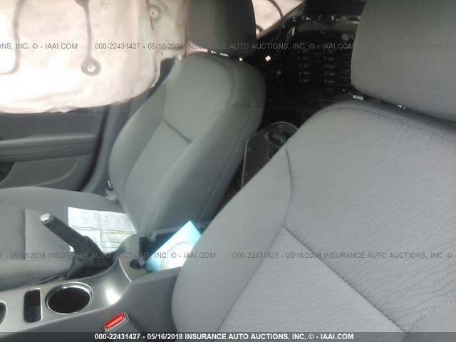 1G11B5SL1FF210124 - 2015 CHEVROLET MALIBU LS 银色 照片 8