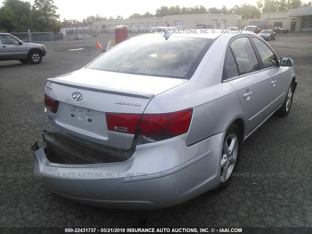 5NPEU46C79H507500 - 2009 HYUNDAI SONATA SE/LIMITED SILVER photo 4