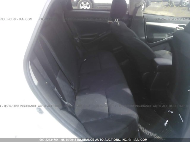 2T1KU40E69C090323 - 2009 TOYOTA COROLLA MATRIX  WHITE photo 8