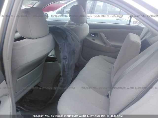 4T4BF3EK5BR158690 - 2011 TOYOTA CAMRY SE/LE/XLE ოქროსფერი ფოტო 8