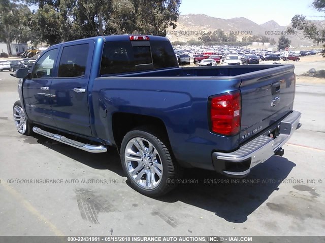 3GCPCREC3JG302523 - 2018 CHEVROLET SILVERADO C1500 LT Blau Foto 3