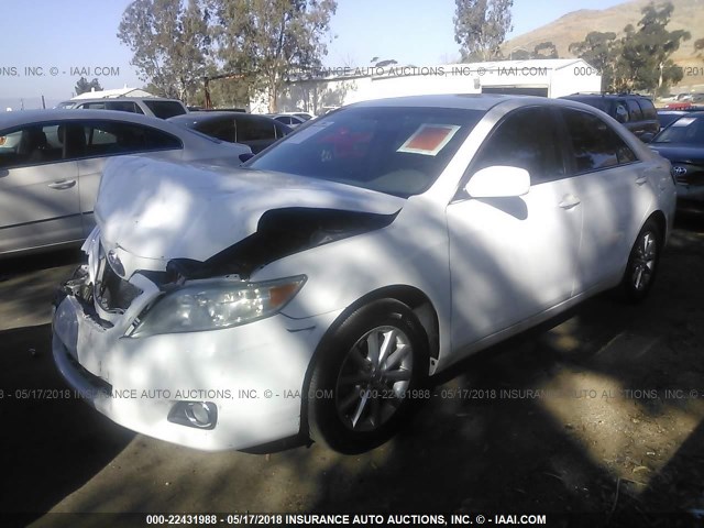 4T1BF3EK5AU516606 - 2010 TOYOTA CAMRY SE/LE/XLE 白色 照片 2
