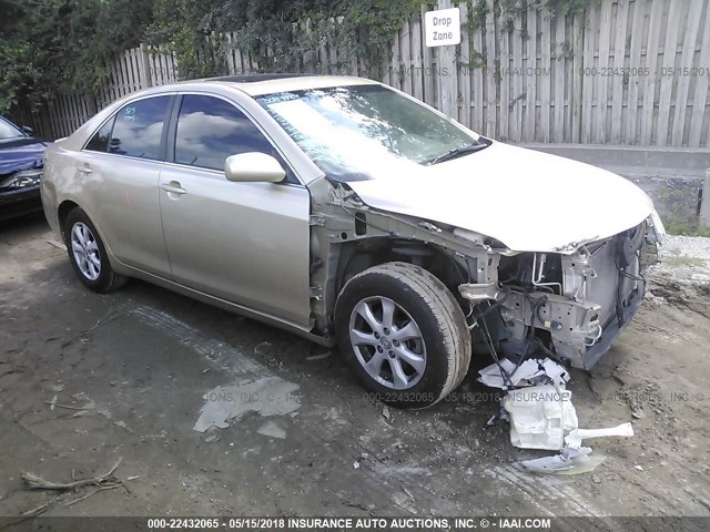 4T1BF3EK9BU200482 - 2011 TOYOTA CAMRY SE/LE/XLE GOLD photo 1