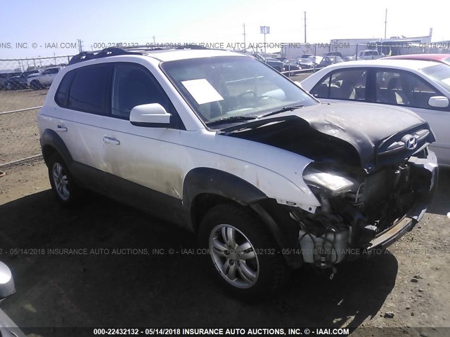 KM8JN72D76U384922 - 2006 HYUNDAI TUCSON GLS/LIMITED WHITE photo 1