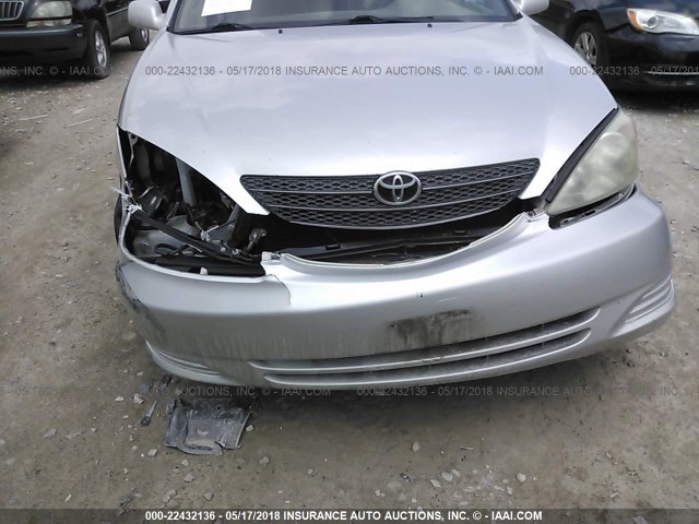 4T1BE32K13U648255 - 2003 TOYOTA CAMRY LE/XLE/SE SILVER photo 6