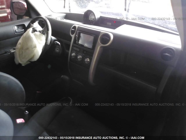 JTLKT324364101668 - 2006 TOYOTA SCION XB მუქწითელი ფოტო 5