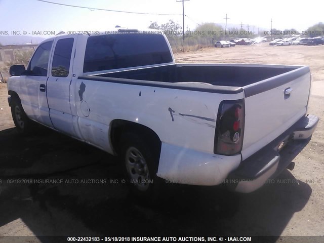 2GCEK19T821200862 - 2002 CHEVROLET SILVERADO K1500 WHITE photo 3