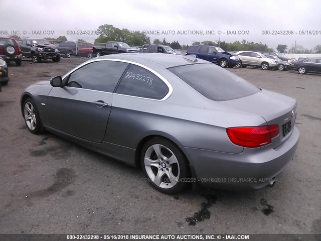 WBAKF9C51BE261837 - 2011 BMW 335 XI GRAY photo 3