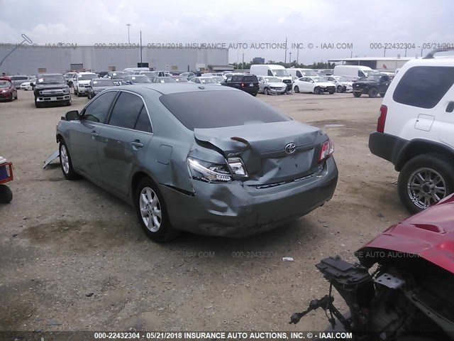 4T4BF3EK0BR103273 - 2011 TOYOTA CAMRY SE/LE/XLE 绿色 照片 3