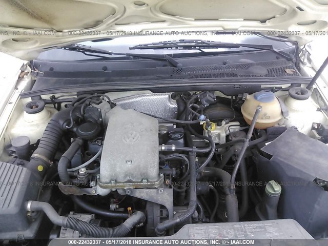 3VWDC21VX2M806844 - 2002 VOLKSWAGEN CABRIO GLX 白色 照片 10