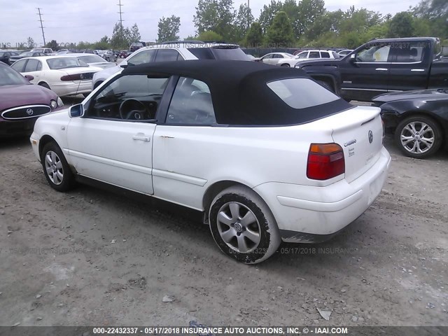 3VWDC21VX2M806844 - 2002 VOLKSWAGEN CABRIO GLX 白色 照片 3