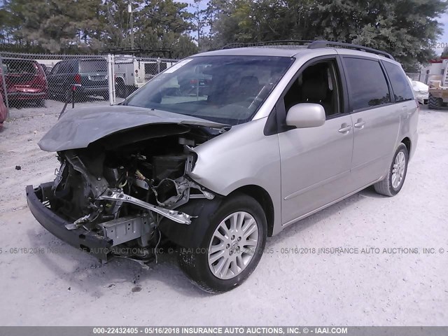 5TDZK22C08S198415 - 2008 TOYOTA SIENNA XLE/XLE LIMITED SILVER photo 2