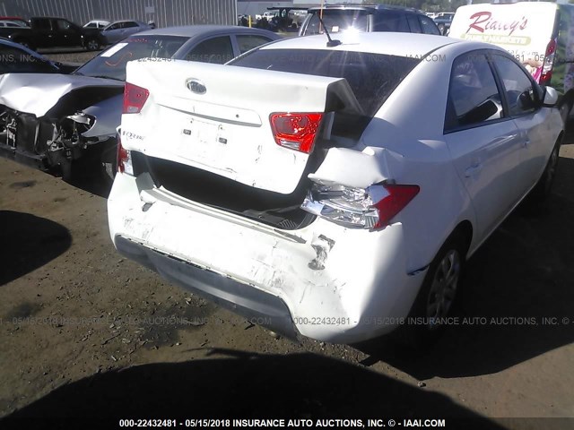 KNAFT4A23A5053415 - 2010 KIA FORTE LX WHITE photo 6