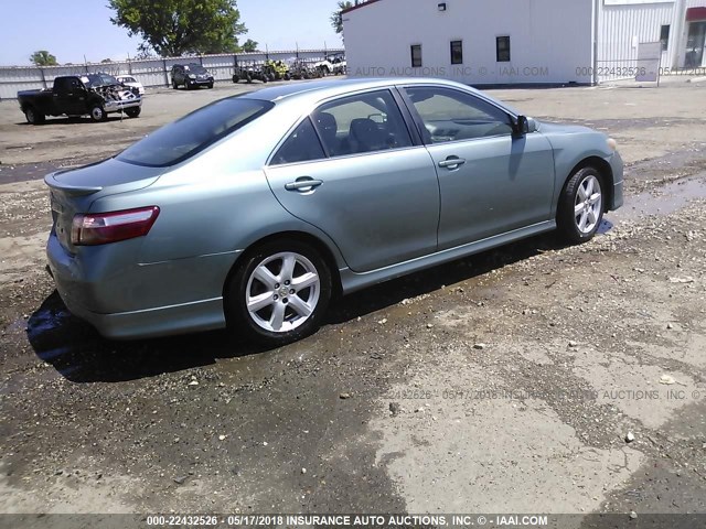 4T1BK46K49U577411 - 2009 TOYOTA CAMRY SE/LE/XLE GREEN photo 4