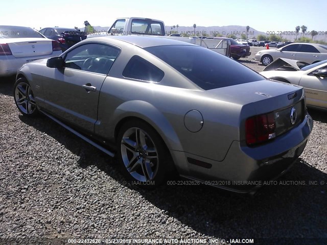 1ZVHT82H755246594 - 2005 FORD MUSTANG GT SILVER photo 3