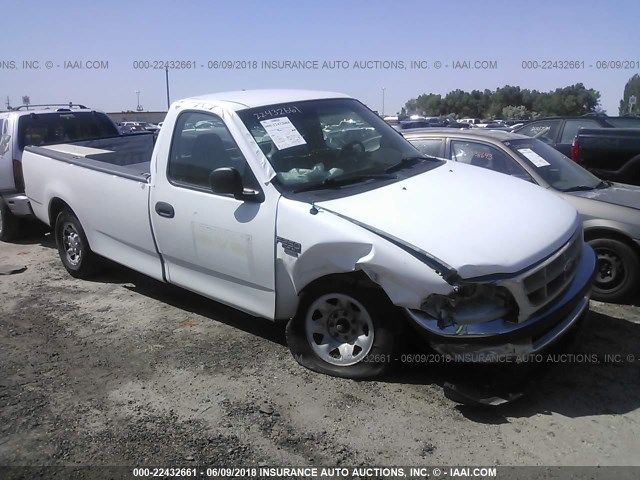 1FTPF27M1WKA91228 - 1998 FORD F250 WHITE photo 1