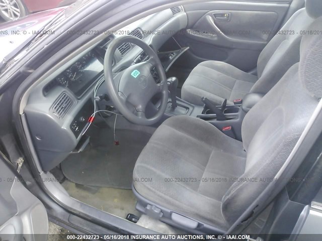 4T1BF22K7VU031646 - 1997 TOYOTA CAMRY CE/LE/XLE 灰色 照片 5