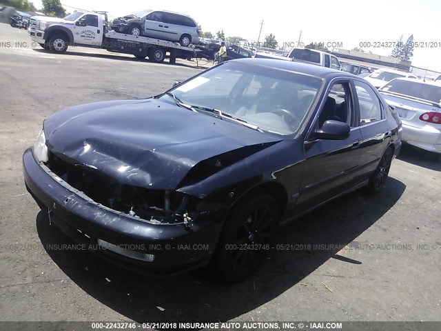 1HGCD5631TA203284 - 1996 HONDA ACCORD LX/EX BLACK photo 2