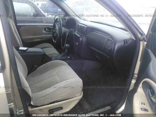 1GNDT13S262145556 - 2006 CHEVROLET TRAILBLAZER LS/LT GOLD photo 5