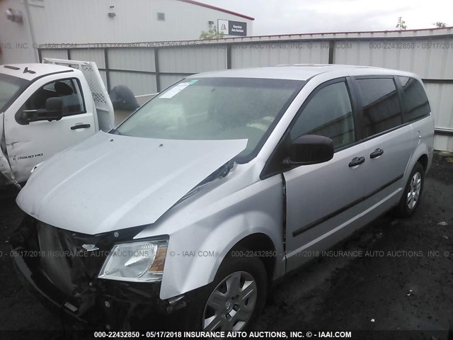 1D8HN44H58B192268 - 2008 DODGE GRAND CARAVAN SE SILVER photo 2