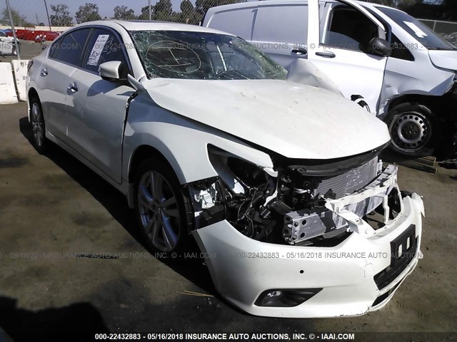 1N4BL3AP5HC233868 - 2017 NISSAN ALTIMA 3.5SL/3.5 SR WHITE photo 1