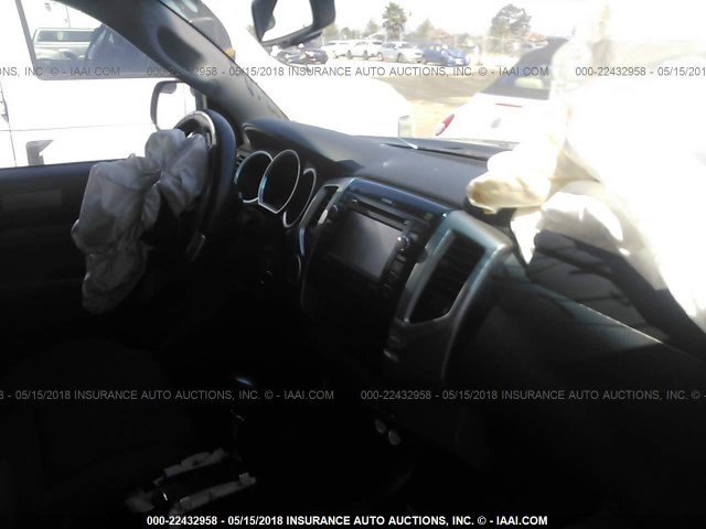5TFLU4EN6DX067390 - 2013 TOYOTA TACOMA DOUBLE CAB შავი ფოტო 5