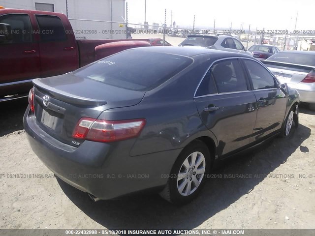 4T1BK46K97U526404 - 2007 TOYOTA CAMRY NEW GENERAT LE/XLE/SE Navy photo 4
