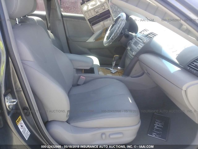 4T1BK46K97U526404 - 2007 TOYOTA CAMRY NEW GENERAT LE/XLE/SE Navy photo 5