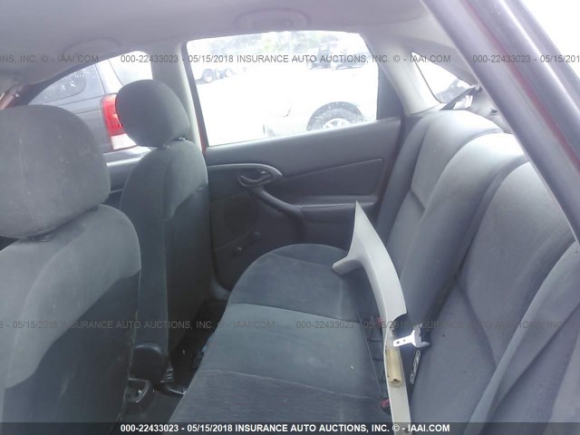 1FAFP34P4YW106061 - 2000 FORD FOCUS SE/SE COMFORT RED photo 8