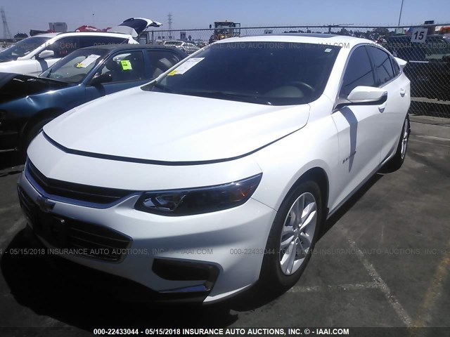 1G1ZE5ST6HF250566 - 2017 CHEVROLET MALIBU LT WHITE photo 2