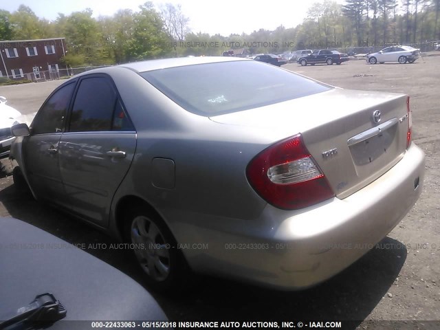 4T1BE32K93U647533 - 2003 TOYOTA CAMRY LE/XLE/SE ოქროსფერი ფოტო 3