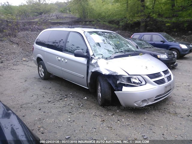 2D4GP44L17R331694 - 2007 DODGE GRAND CARAVAN SXT SILVER photo 1