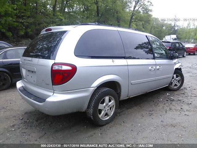 2D4GP44L17R331694 - 2007 DODGE GRAND CARAVAN SXT SILVER photo 4