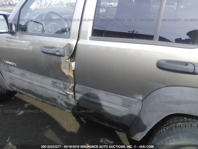 1J4GL48K54W274133 - 2004 JEEP LIBERTY SPORT 棕色 照片 6