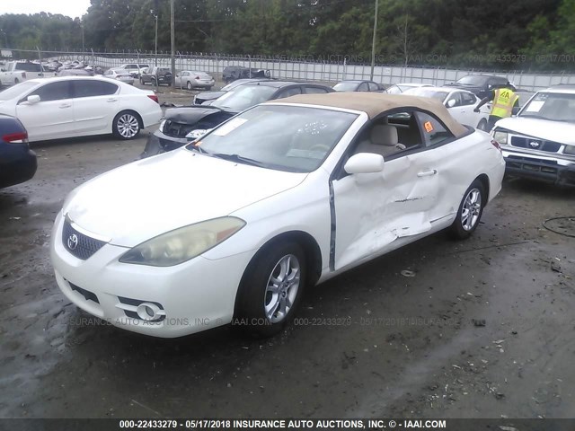 4T1FA38P57U108901 - 2007 TOYOTA CAMRY SOLARA SE/SLE WHITE photo 2